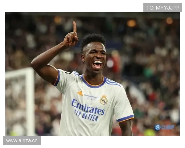 尼科·威廉斯与维尼修斯：速度型边锋的战术角色与跑位差异分析