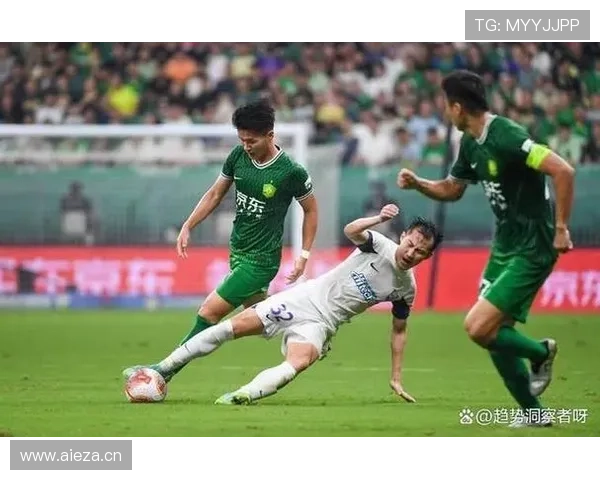 国安陷入技战术争议:豪门地位与下滑危机引发球迷激烈讨论 国安陷入技战术争议:豪门地位与下滑危机引发球迷激烈讨论